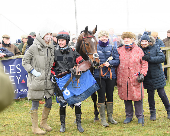 Race 1 - Hunt Members (70 of 77)