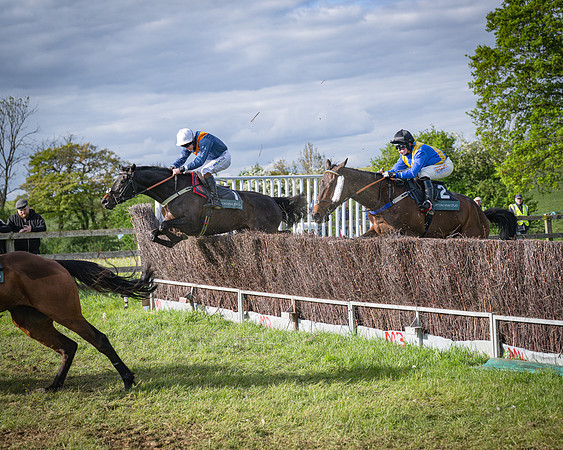 Race 7 - Walnut Hill PPORA club members maiden (49 of 104)
