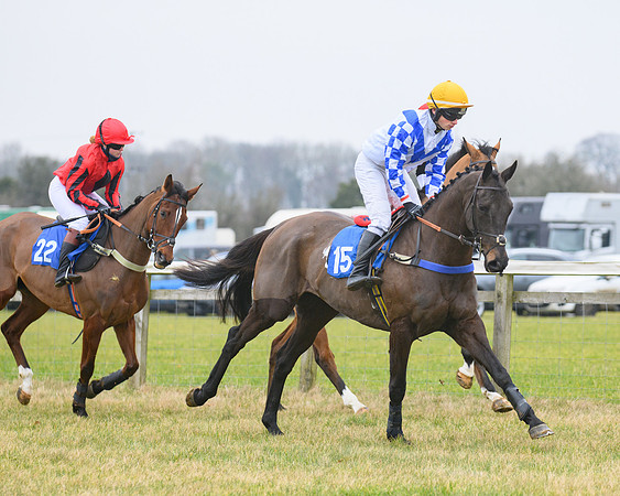 Race 3 - Novice Riders Race (10 of 180)