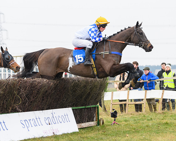 Race 3 - Novice Riders Race (77 of 180)