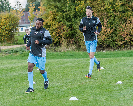 AFC Oaklands v Bengeo Trinity - Warm Up (68 of 109)