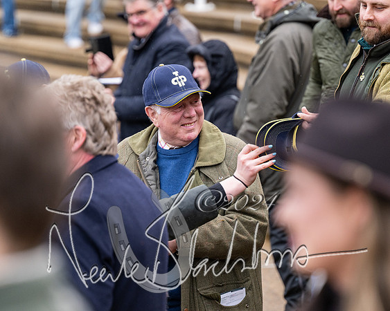 Race 5 - Mares Open  (98 of 129)