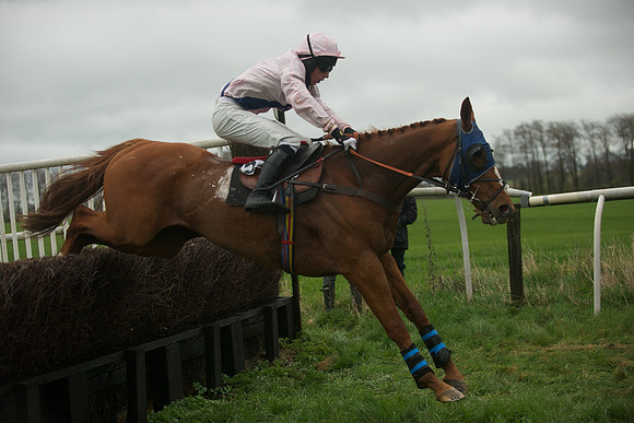 Race 2 - Confined 55