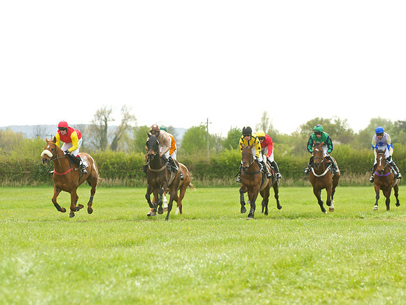 Kimblewick at Kimble Restricted Race