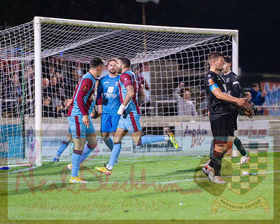 Chesham Utd 3 v 1 Chippenham Town (281 of 416)