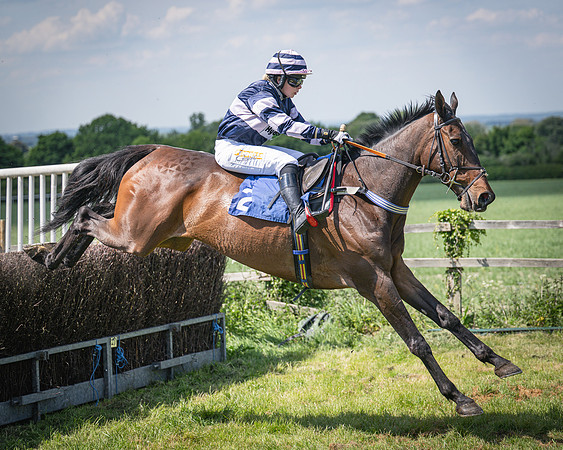 Race 1 The Bonners & Babbingtons South Midlands area conditions (34 of 73)
