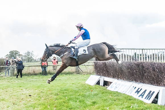 2 Mile 4 Furlong Maiden Race -37