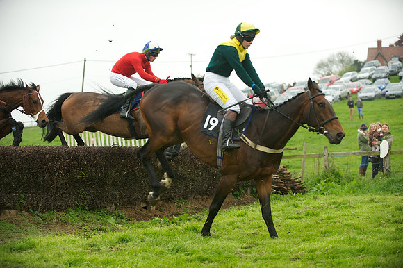 Race 2 - Novices 34