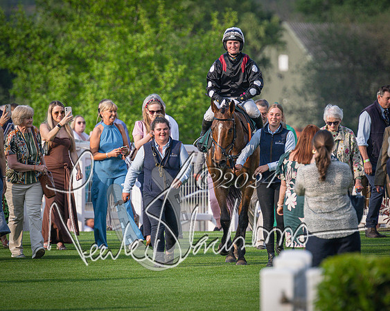 Race 4 - The Jonathan Neesom memorial open Hunter’s steeplechase 3m2f 70y (120 of 167)