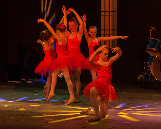 Maggie Monk - Act 1 - 10.Feather Theme (12 of 56)