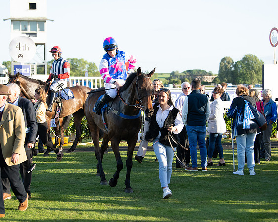 Race 5 - White Swan Hotel Handicap (55 of 80)