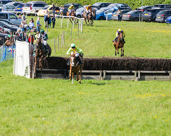 Race 4 -  2M4F Conditions  (76 of 102)