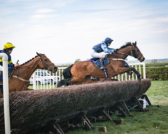 Race 3 - The Richardsons chartered Accountants Conditions Race [Level Three] for Novice Riders (51 of 117)