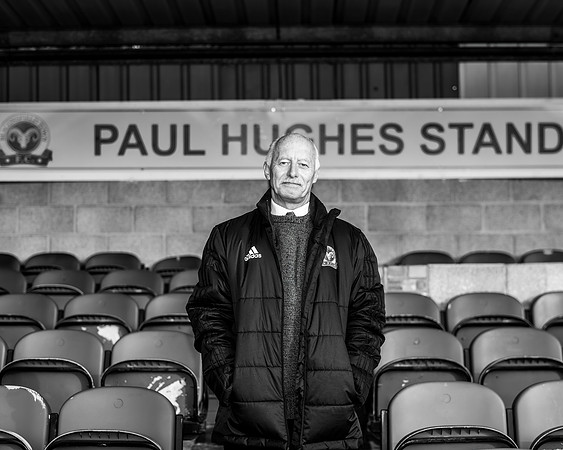 Paul Hughes - Stand-4