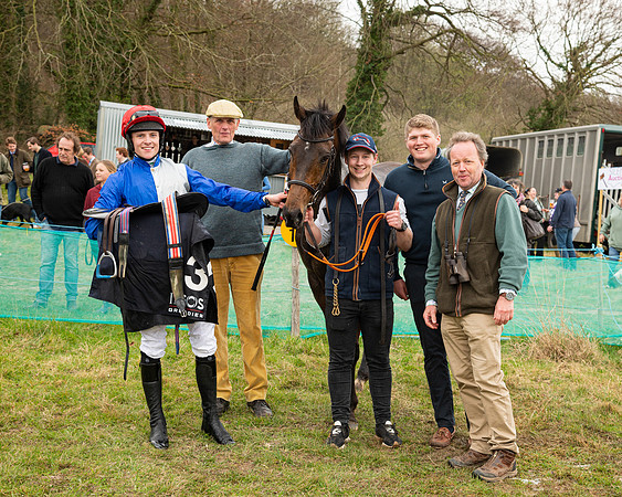 Race 5 - The Ineos Home Counties Grand National (101 of 133)