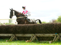 Kimblewick at Kimble Confined Hunts Race