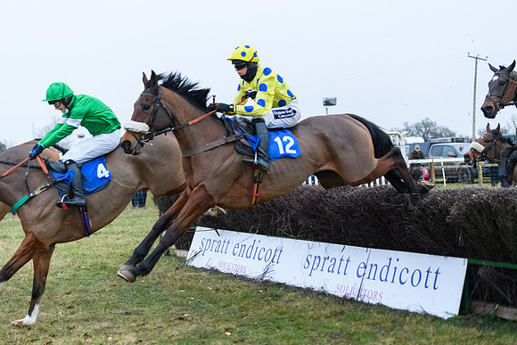 Race 8 - Oprn Maiden Div 2 (27 of 108)