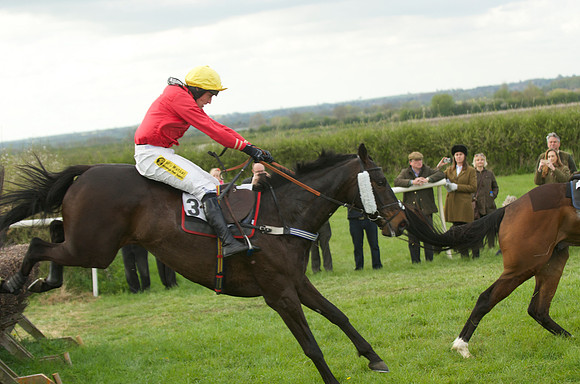 Kimblewick at Kimble Restricted Race
