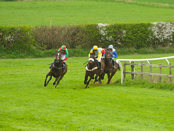Kimblewick Hunts Point to Point at Kingston Blount Racecourse on Saturday 12th April 2014 Race 1 Confined Hunts Race.
