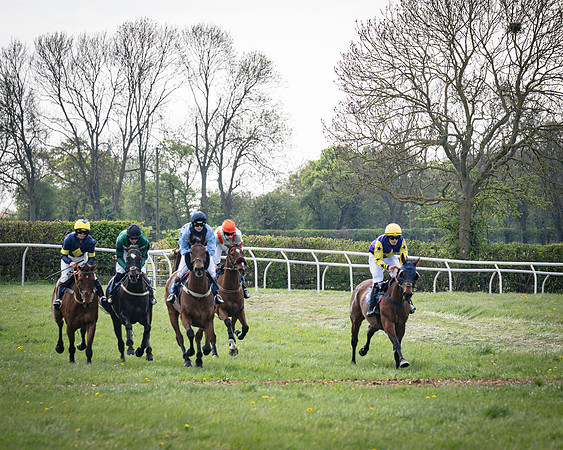Race 3 - The Richardsons chartered Accountants Conditions Race [Level Three] for Novice Riders (47 of 117)