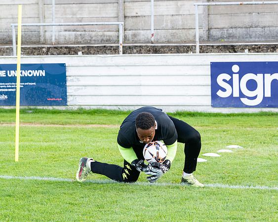 Chesham United training 06-08-2024 (46 of 277)