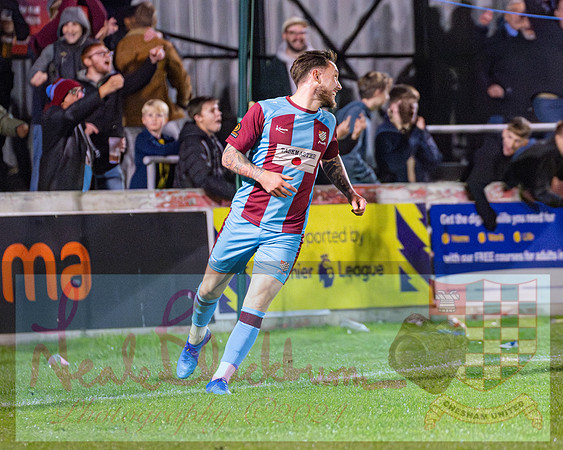Chesham Utd 3 v 1 Chippenham Town (377 of 416)