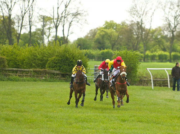 Kimblewick at Kimble Restricted Race