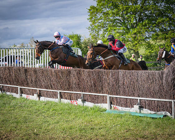 Race 7 - Walnut Hill PPORA club members maiden (8 of 104)