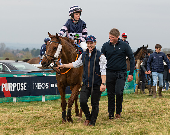 Race 2 - Veteran Horse (123 of 153)