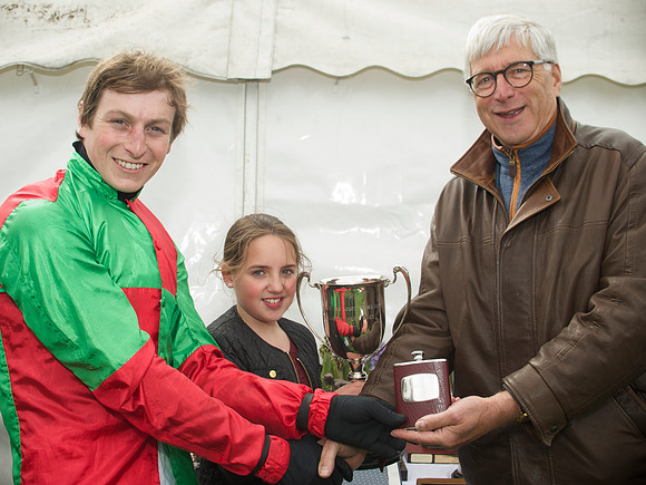 Kimblewick Hunts Point to Point at Kingston Blount Racecourse on Saturday 12th April 2014 Race 1 Confined Hunts Race.
