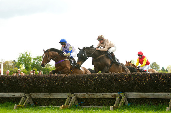 Kimblewick at Kimble Restricted Race