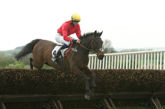 Kimblewick Hunts Point to Point at Kingston Blount Racecourse on Saturday 12th April 2014 Race 1 Confined Hunts Race.