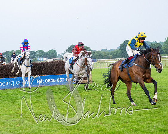 Race 5 - Peter Wright Handicap (78 of 117)