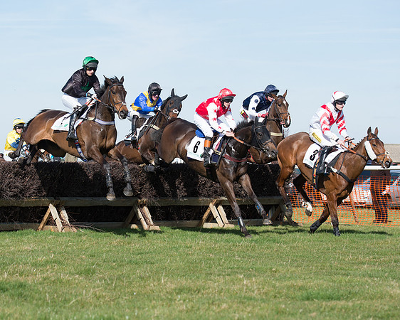 Race 1 - Open Maiden Div 1 (42 of 88).jpg