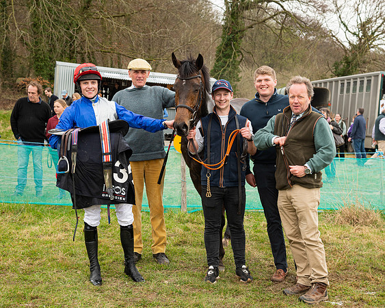Race 5 - The Ineos Home Counties Grand National (99 of 133)
