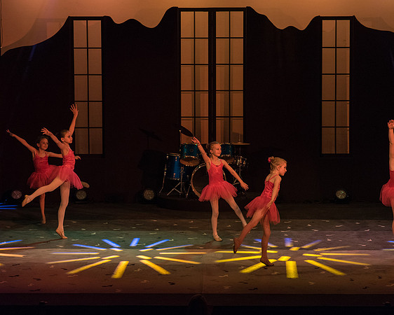 Maggie Monk - Act 1 - 10.Feather Theme (19 of 56)