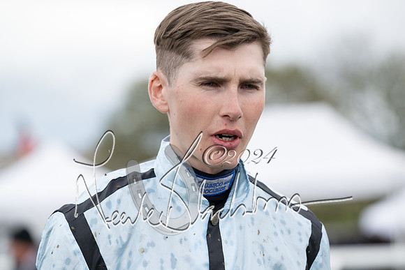 Race 2 - Tattersalls Cheltenham 4 year old Maiden (85 of 85)