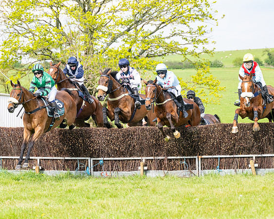 Race 5  - Novice riders (74 of 188)