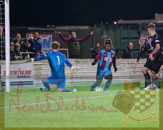 Chesham Utd 3 v 1 Chippenham Town (371 of 416)