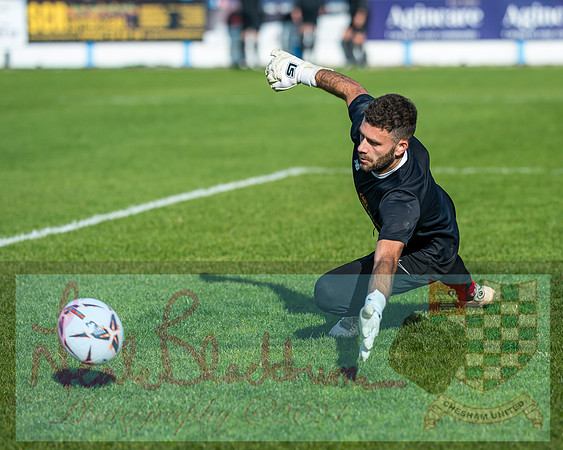 Weymouth 1 v Chesham Utd 1 (33 of 326)