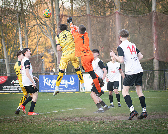 Game 1 - Kings Langley 0 v 3 Young Generals (18 of 259)-Enhanced-NR
