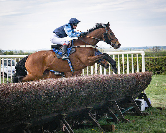 Race 3 - The Richardsons chartered Accountants Conditions Race [Level Three] for Novice Riders (50 of 117)