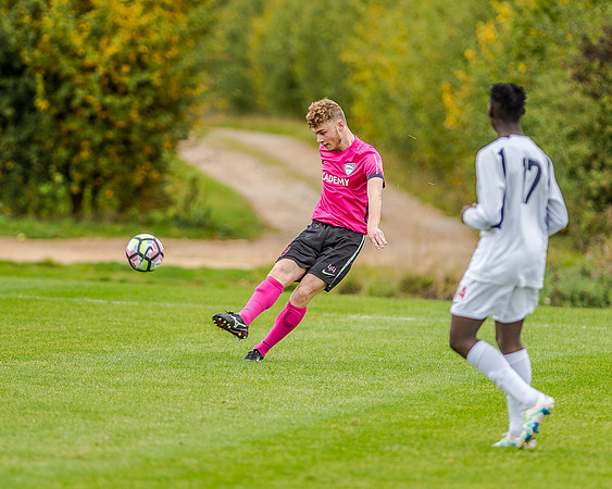 edsv 6-0 191016 (115 of 257)