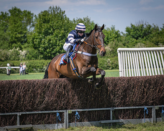 Race 1 The Bonners & Babbingtons South Midlands area conditions (16 of 73)