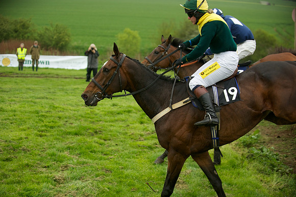 Race 2 - Novices 48