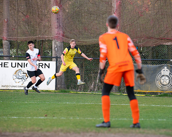 Game 1 - Kings Langley 0 v 3 Young Generals (69 of 259)-Enhanced-NR