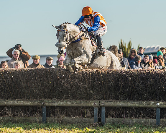 Race 3 - Barbury International Racing Club Mixed Open-48