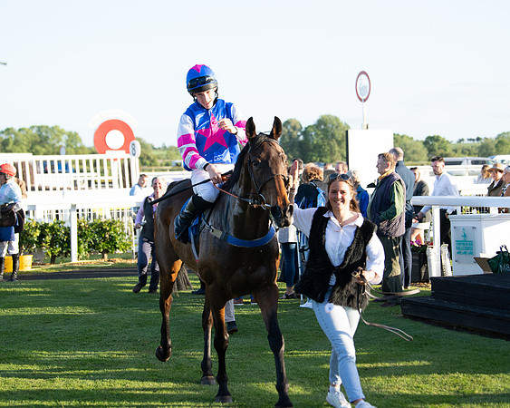 Race 5 - White Swan Hotel Handicap (58 of 80)