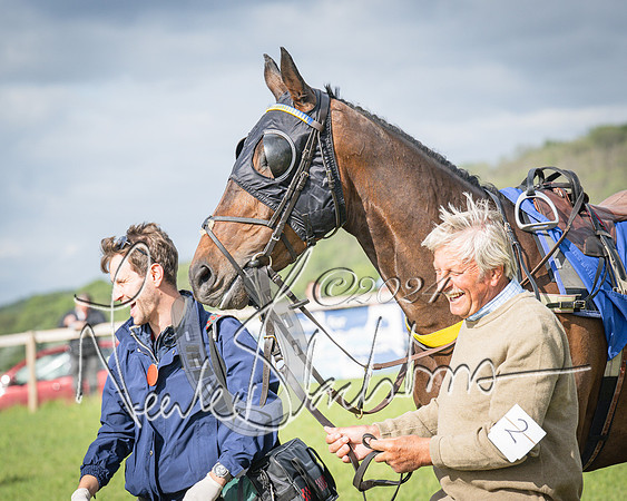 Race 6 - Thorn Plant Hire Maiden Race (12 of 129)