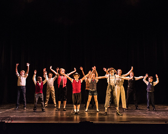 Singing in th Rain -  Thursday - Act 1  (42 of 360)